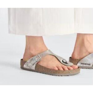 Women's Birkenstock Gizeh Metallic Silver Size EU 39‎ US 8-8.5